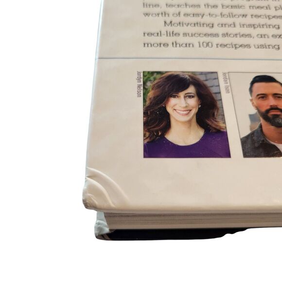 Hardcover Whole30 : The 30-Day Guide to Total Health and Food Freedom - Picture 4 of 5